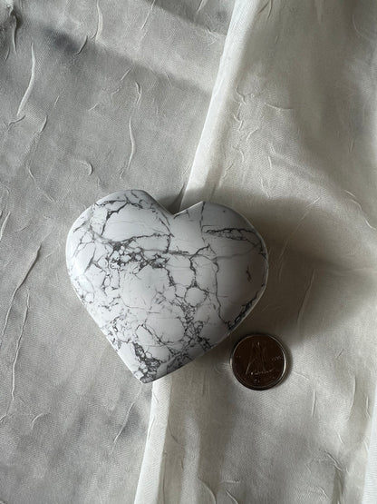 Howlite heart